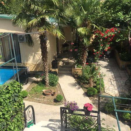 Bed and Breakfast House 41 Tbilisi Esterno foto