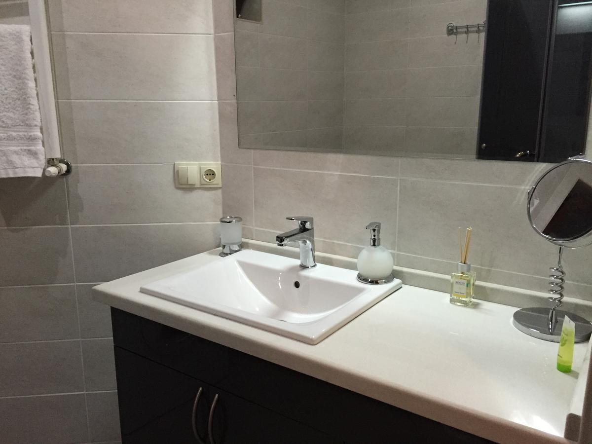 Bed and Breakfast House 41 Tbilisi Esterno foto