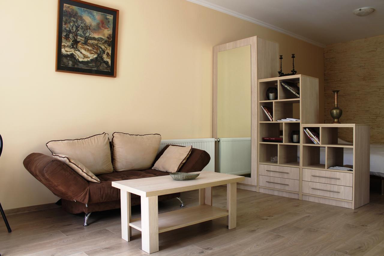Bed and Breakfast House 41 Tbilisi Esterno foto